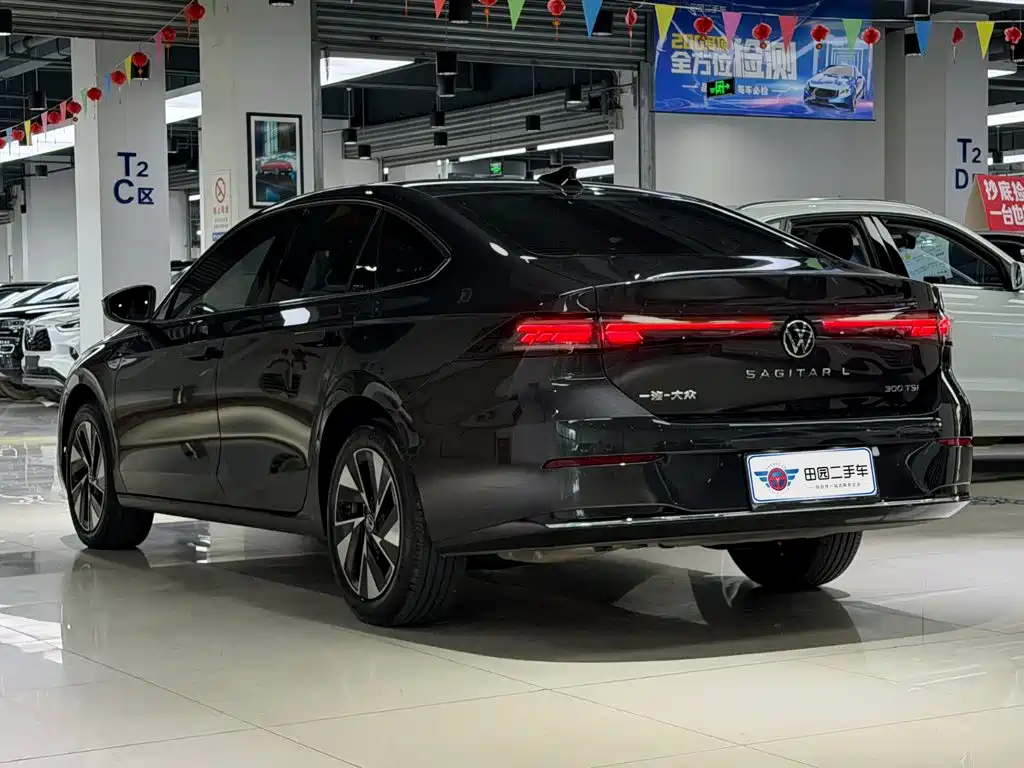 Volkswagen Sagitar — миниатюра 4