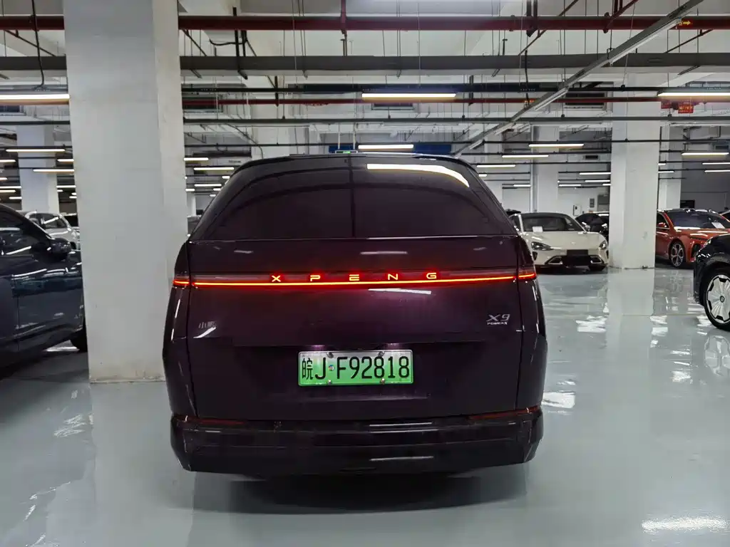 XPeng X9 — миниатюра 8