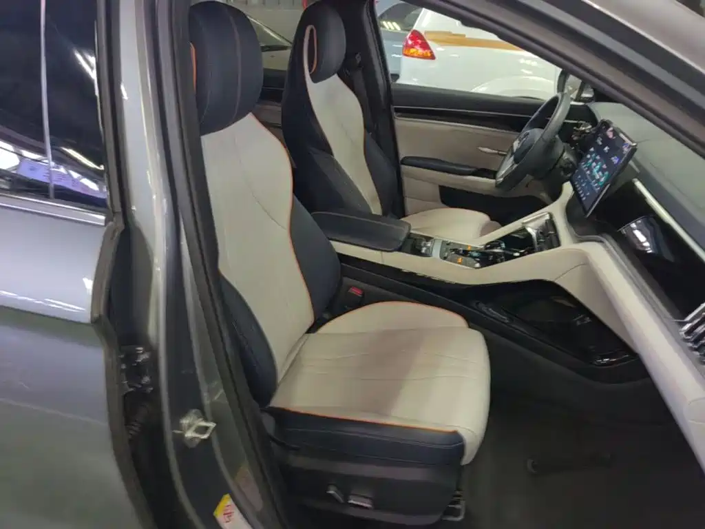 BYD PLUS New Energy — миниатюра 25