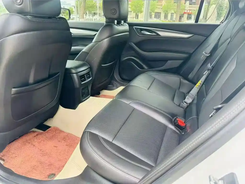 Cadillac CT5 — миниатюра 12
