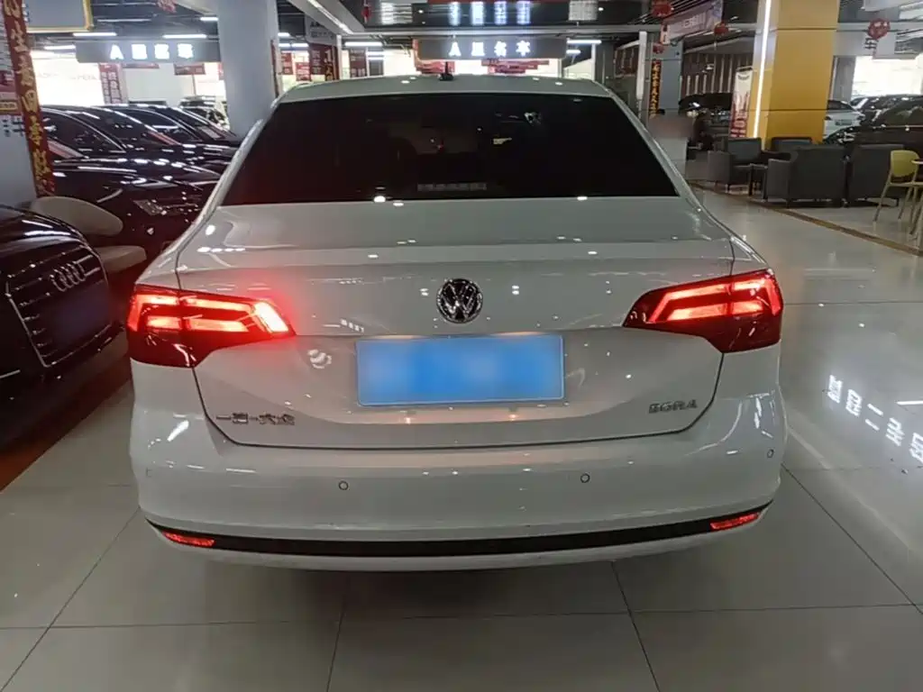 Volkswagen Bora — миниатюра 6