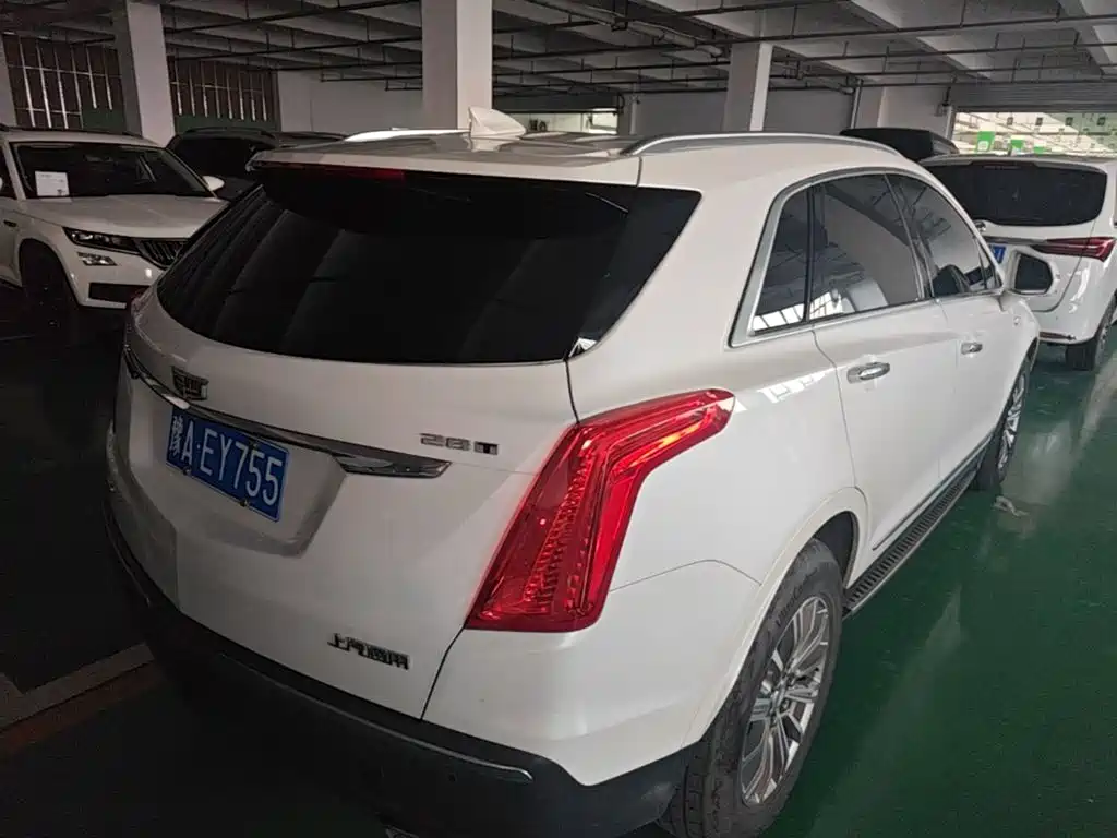 Cadillac XT5 — миниатюра 4