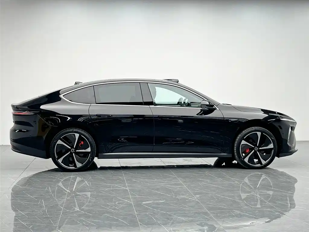 NIO NIO ET7