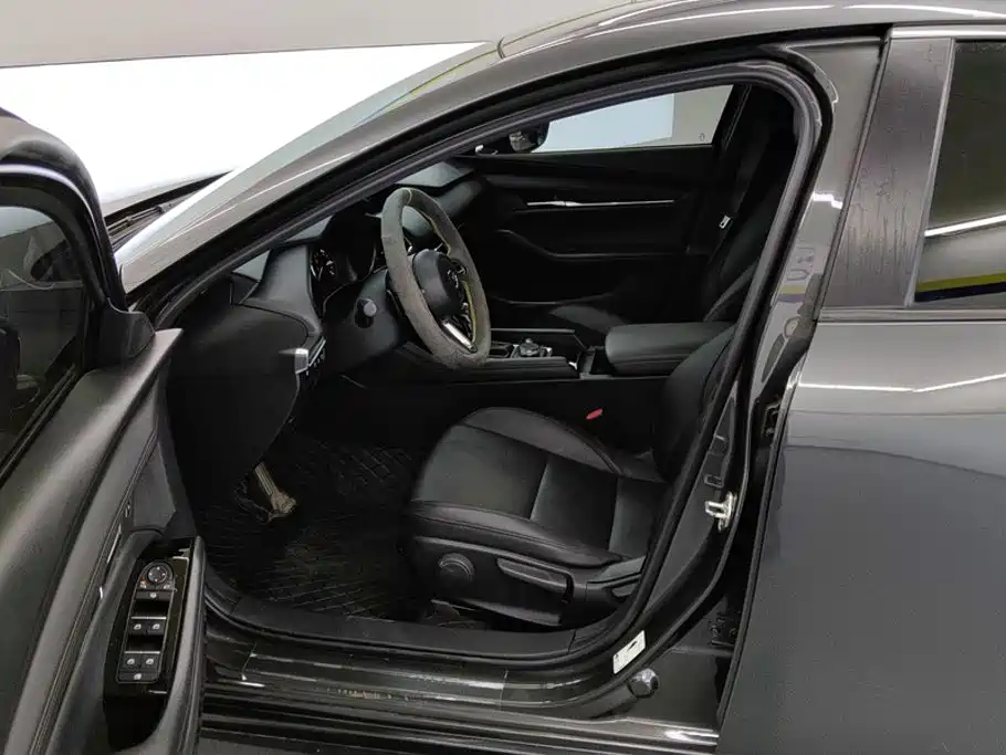 Mazda 3 Axela — миниатюра 9