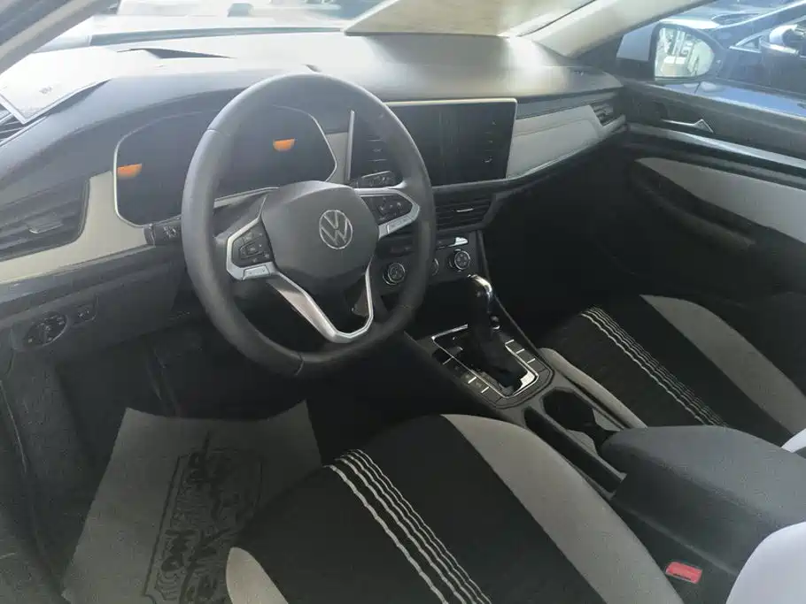 Volkswagen Bora — миниатюра 12