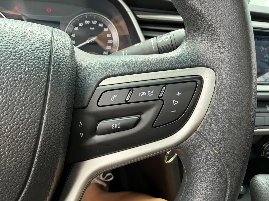 Buick Excelle — миниатюра 13