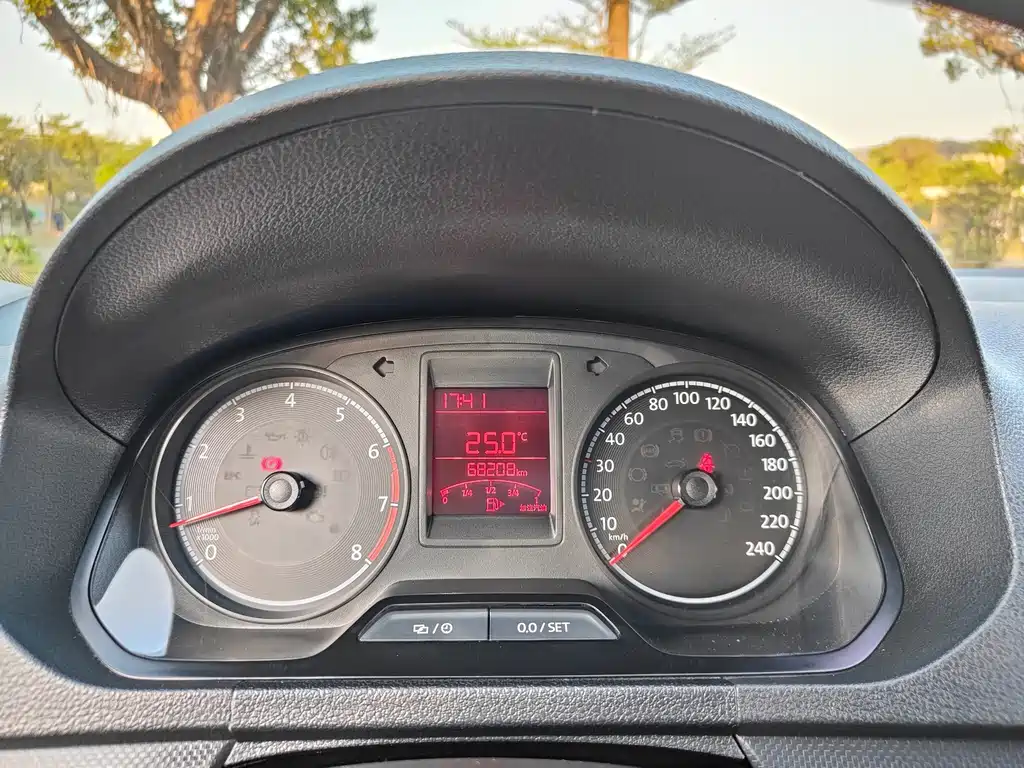 Volkswagen Jetta — миниатюра 18