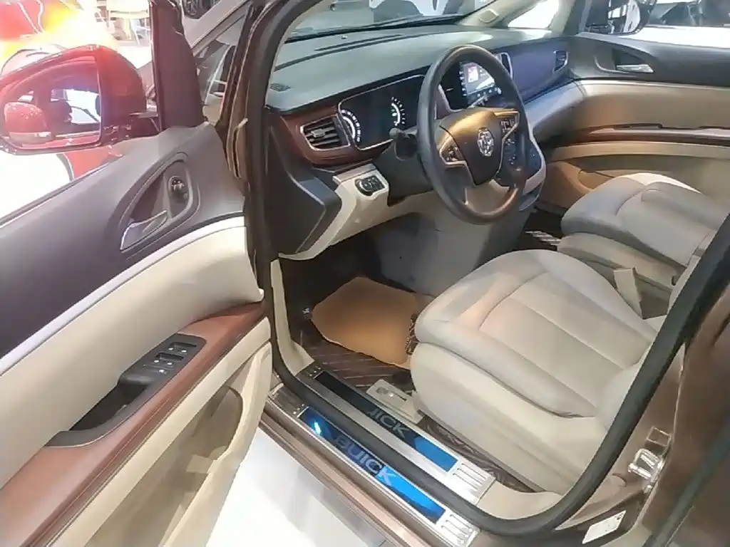 Buick GL8 — миниатюра 16