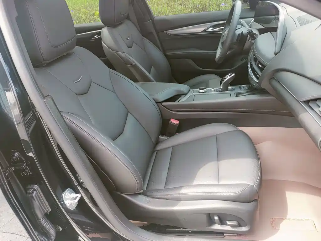 Cadillac CT5 — миниатюра 30
