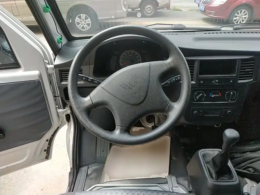 Wuling Zhiguang — миниатюра 11