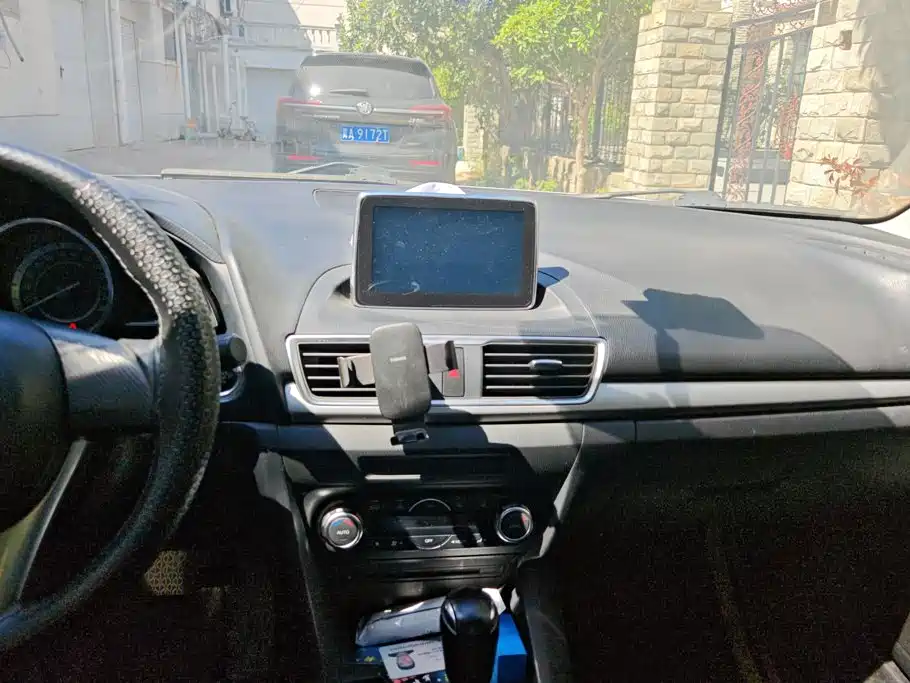 Mazda 3 Axela — миниатюра 13