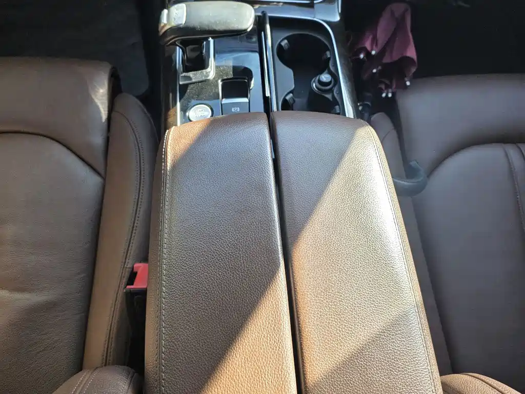Audi A8 — миниатюра 12
