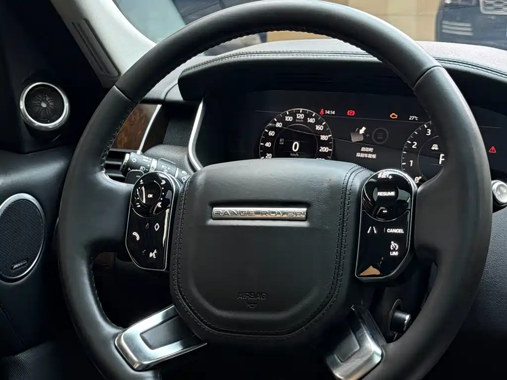 Land Rover Range Rover — миниатюра 8