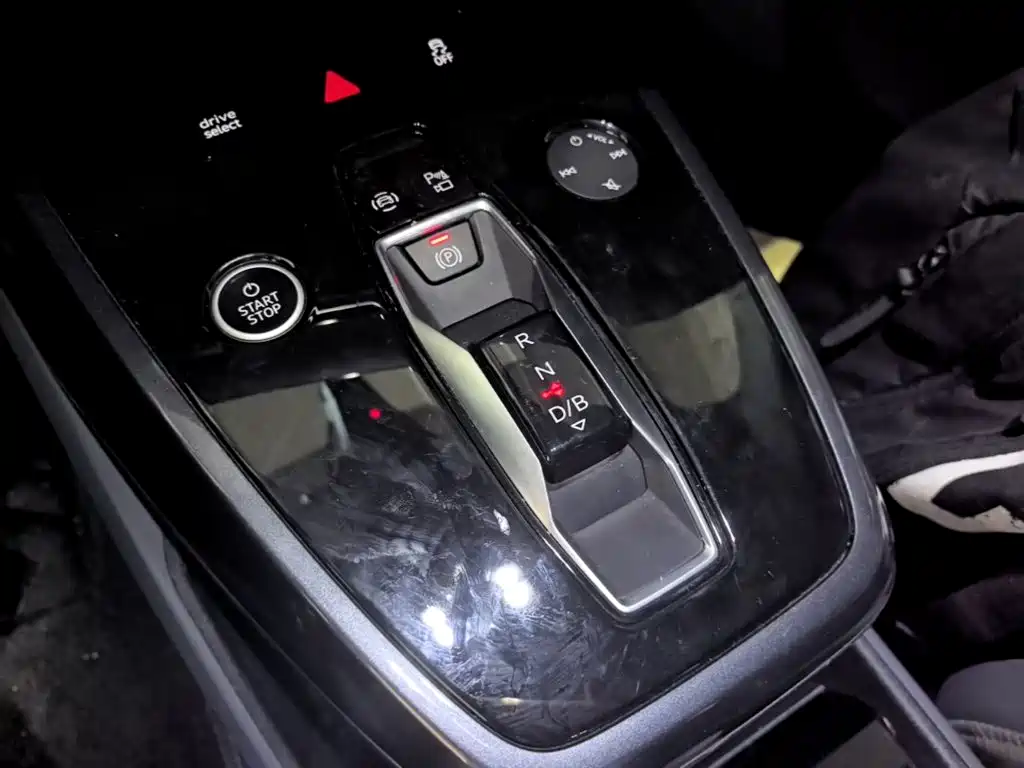Audi Q4 e-tron — миниатюра 14