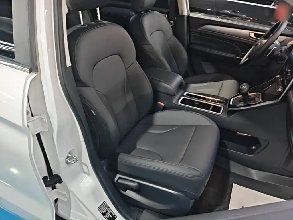 Haval M6 — миниатюра 25