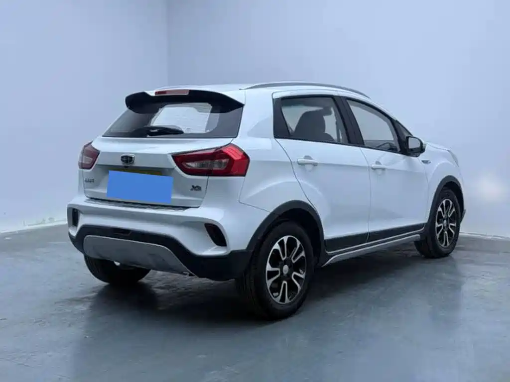 Geely Vision X3 — миниатюра 5