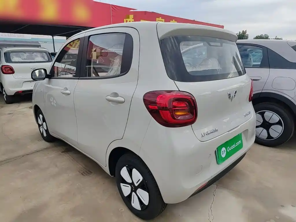 Wuling MINIEV — миниатюра 5