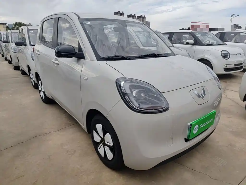 Wuling MINIEV — миниатюра 4