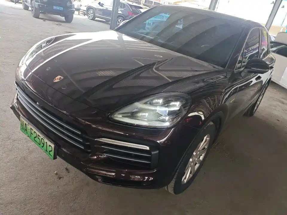 Porsche Cayenne Hybrid