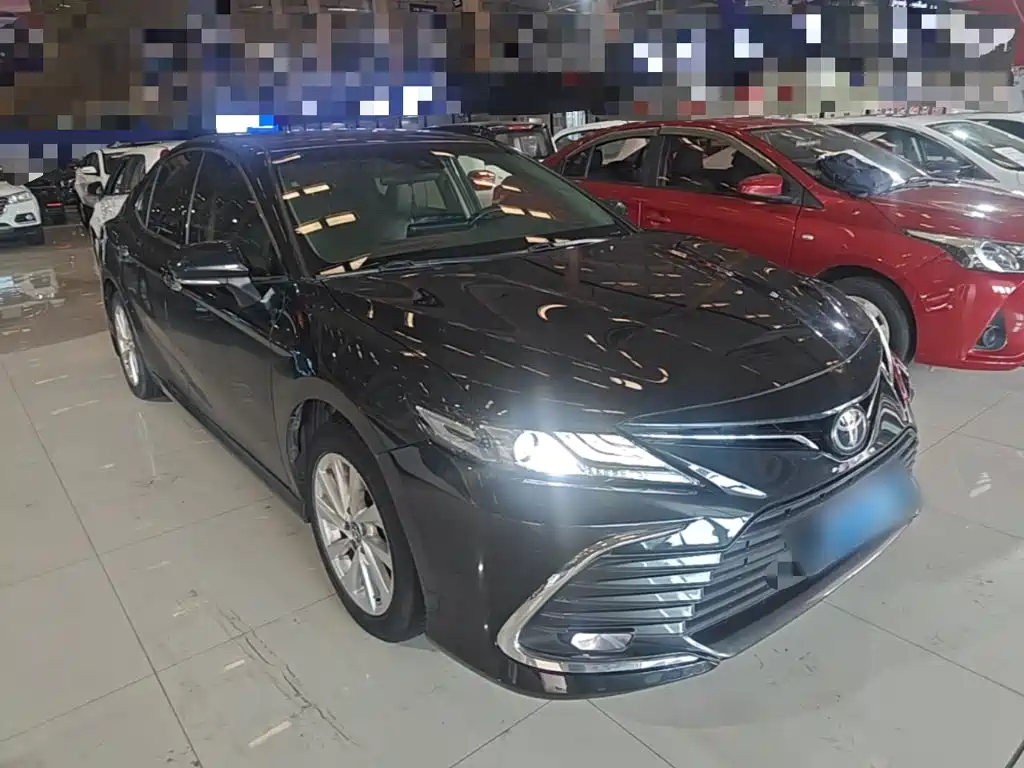 Toyota Camry — миниатюра 4