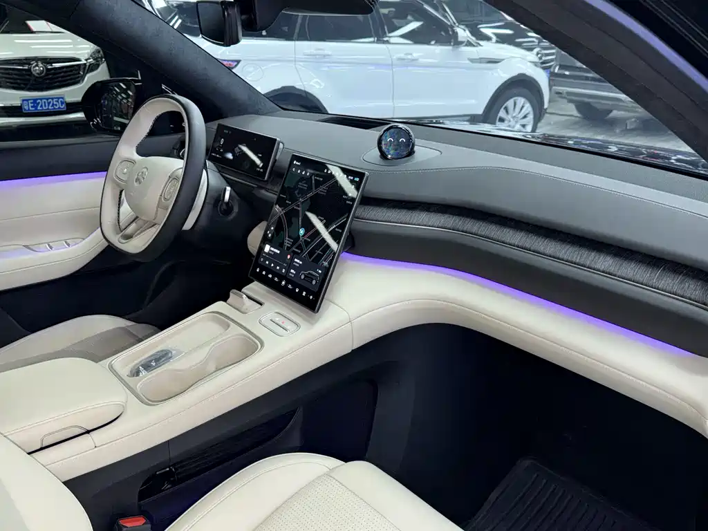 NIO ES6 — миниатюра 18