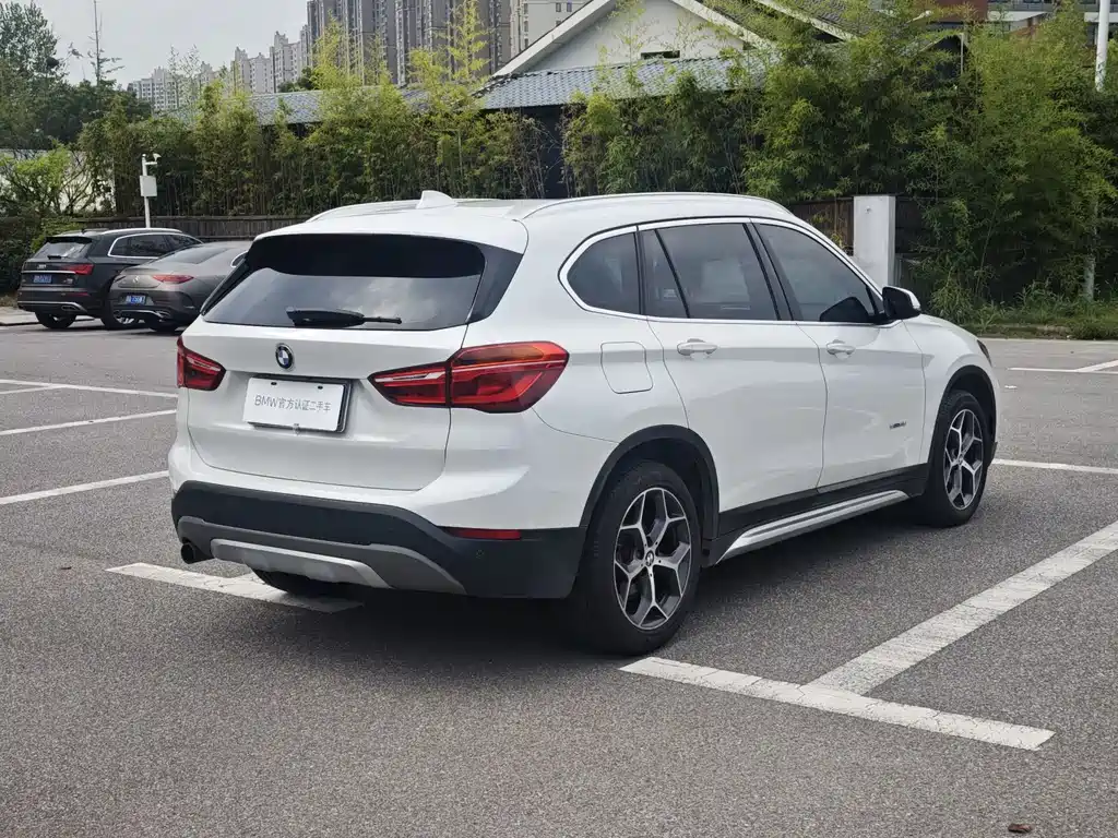 BMW X1 — миниатюра 12