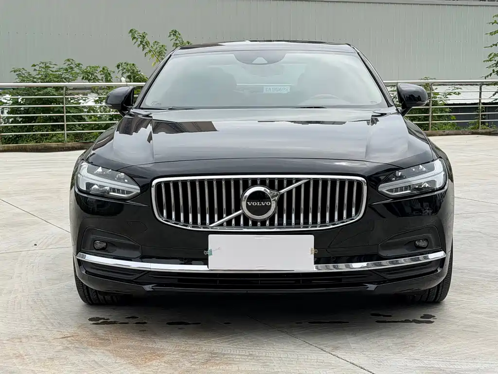 Volvo S90 — миниатюра 2