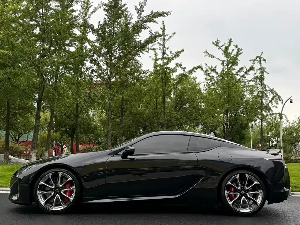 Lexus LC — миниатюра 5