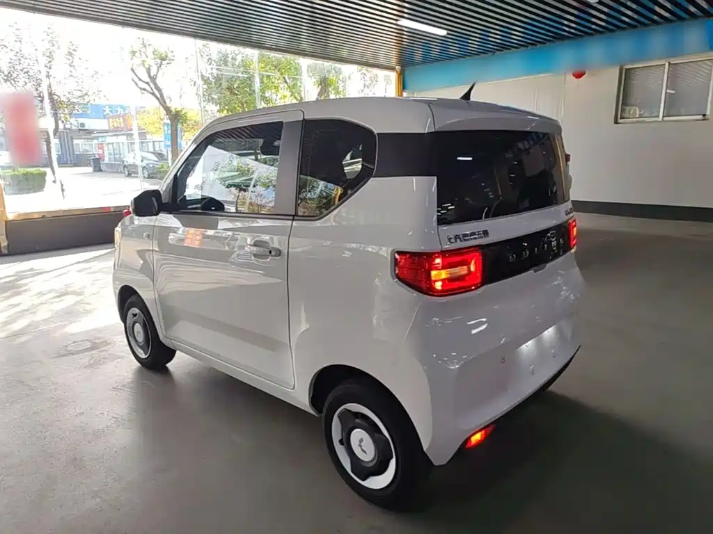 Wuling MINIEV — миниатюра 5