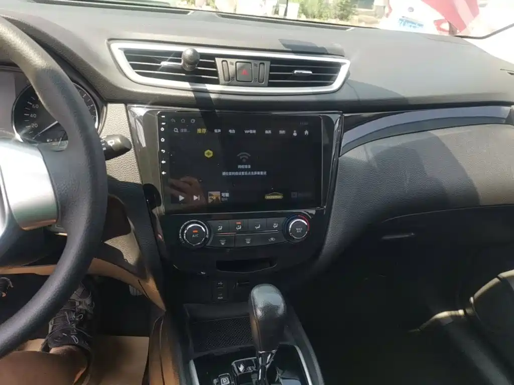 Nissan Qashqai — миниатюра 13