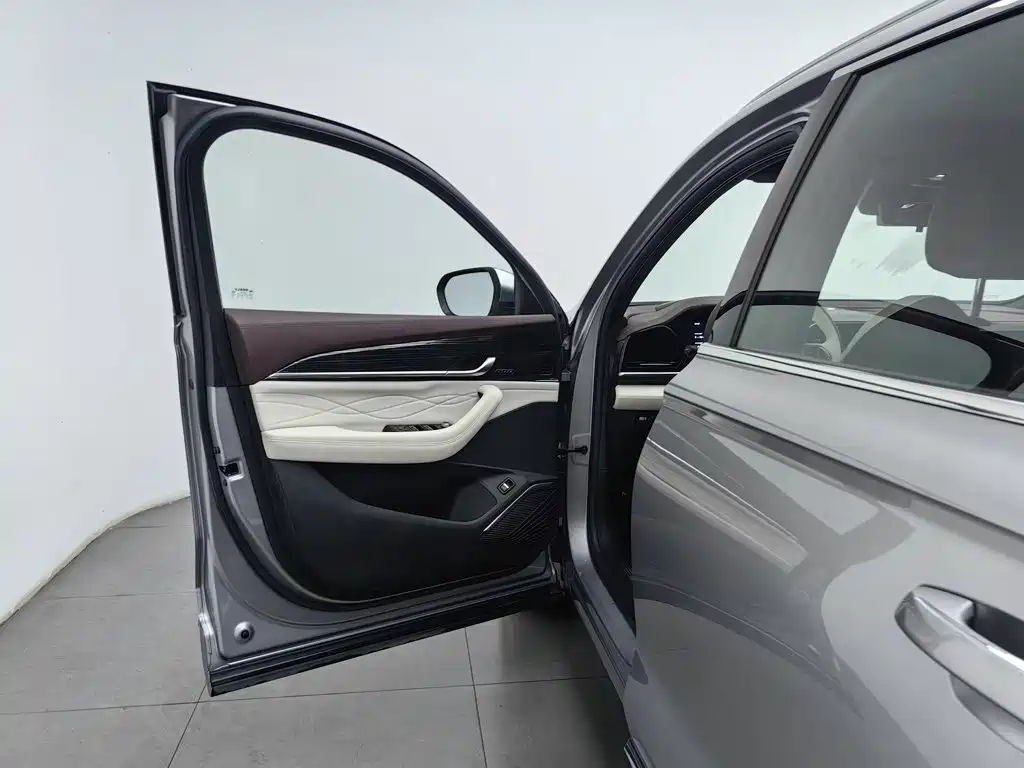 Geely Xingyue L — миниатюра 8