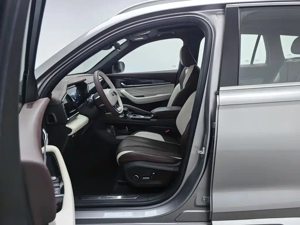 Geely Xingyue L — миниатюра 10