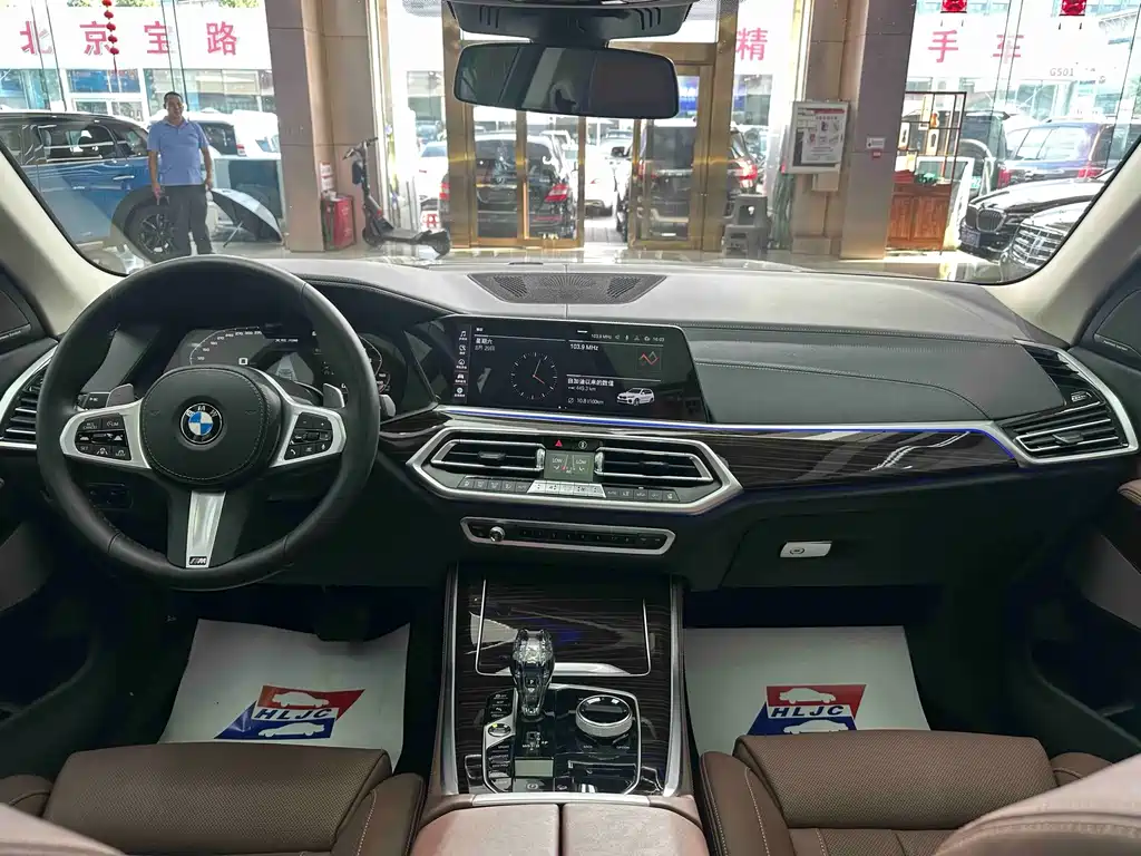 BMW X5 (Import) — миниатюра 6