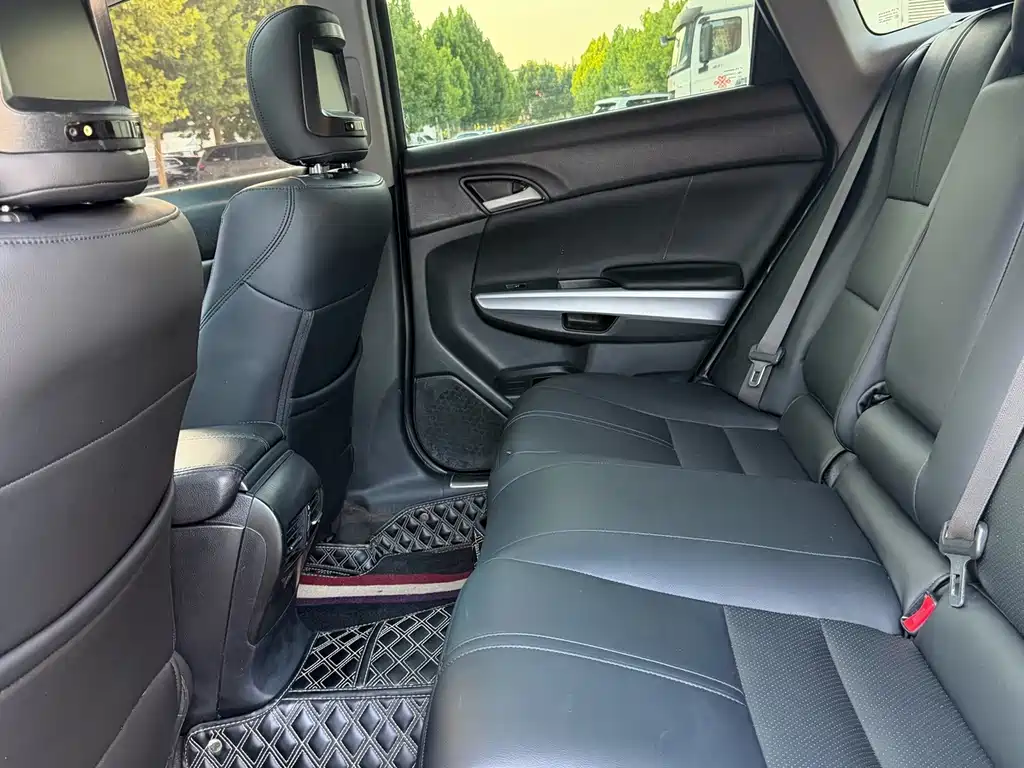 Honda Crosstour — миниатюра 9