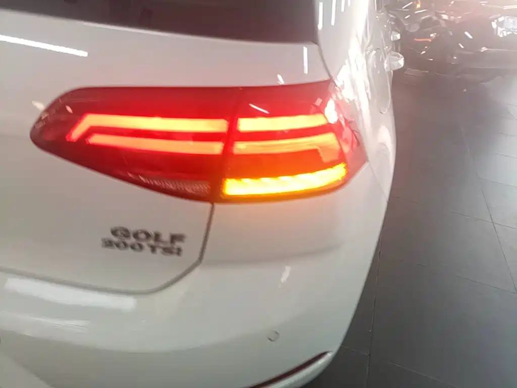 Volkswagen Golf — миниатюра 8
