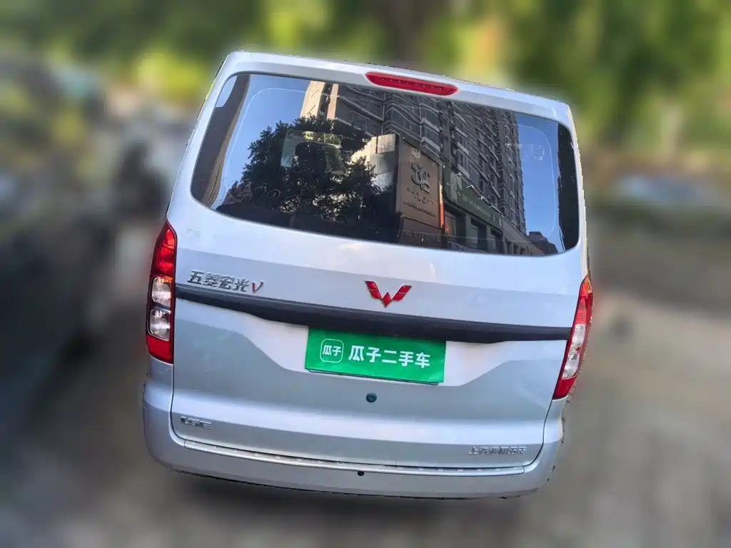 Wuling Hongguang V — миниатюра 3