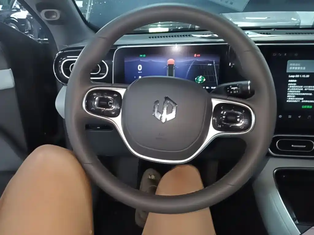 Leapmotor Leapmotor C01 — миниатюра 11