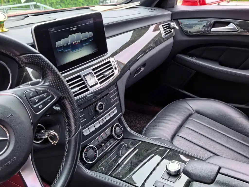 Mercedes-Benz CLS — миниатюра 7