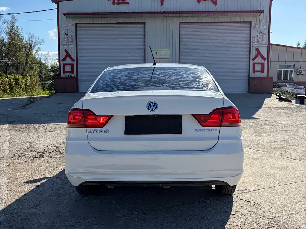 Volkswagen Santana — миниатюра 8