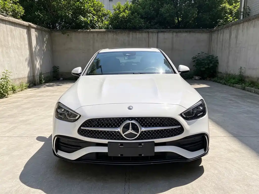 Mercedes-Benz C-Class — миниатюра 2