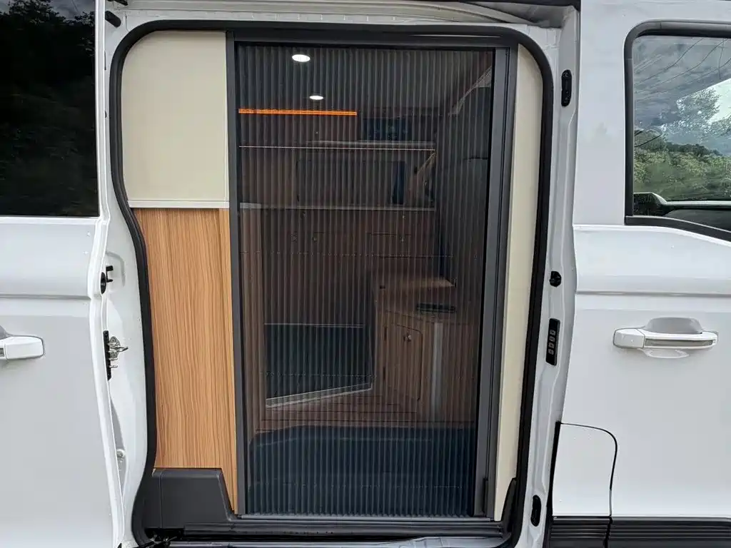 Sinotruk Vangard V — миниатюра 7