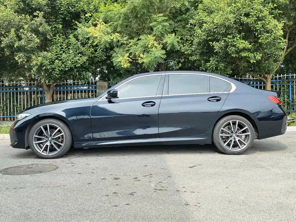BMW 3 Series — миниатюра 9
