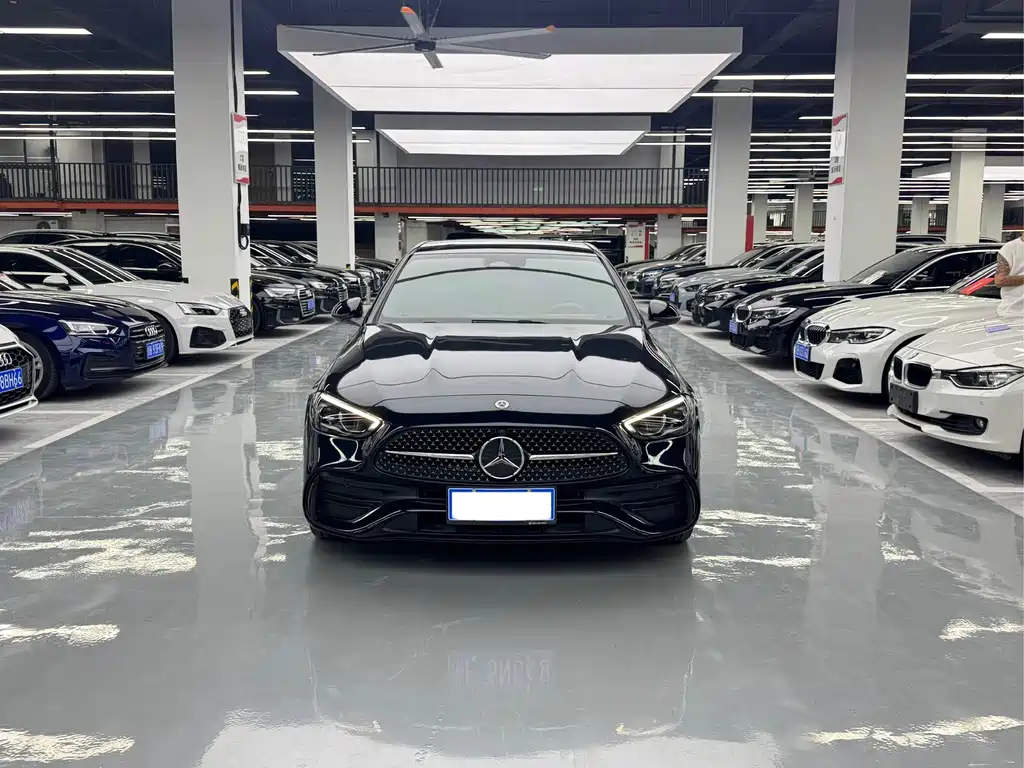 Mercedes-Benz C-Class — миниатюра 2