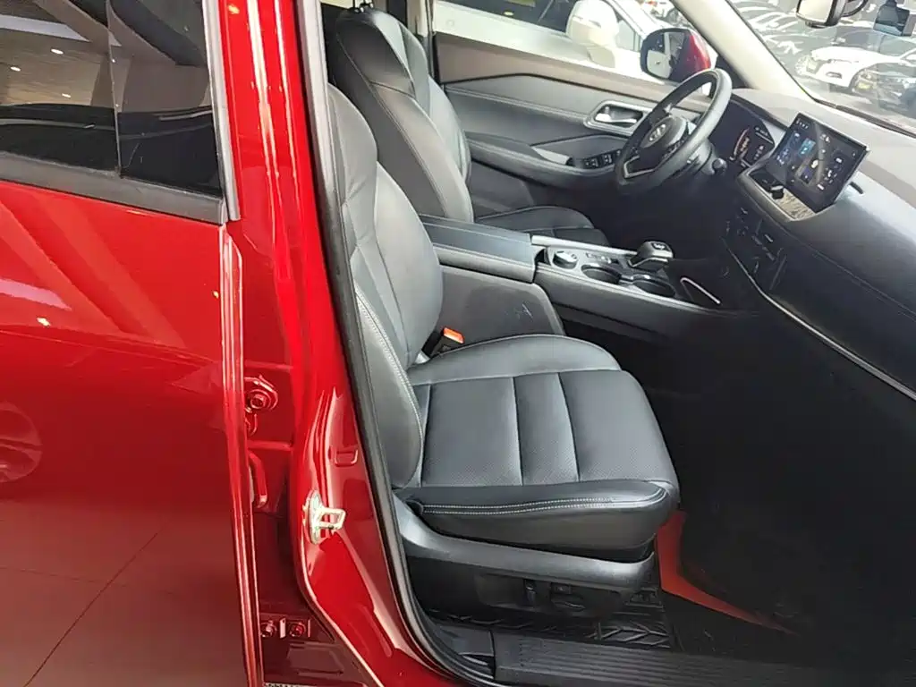 Nissan X-Trail — миниатюра 25