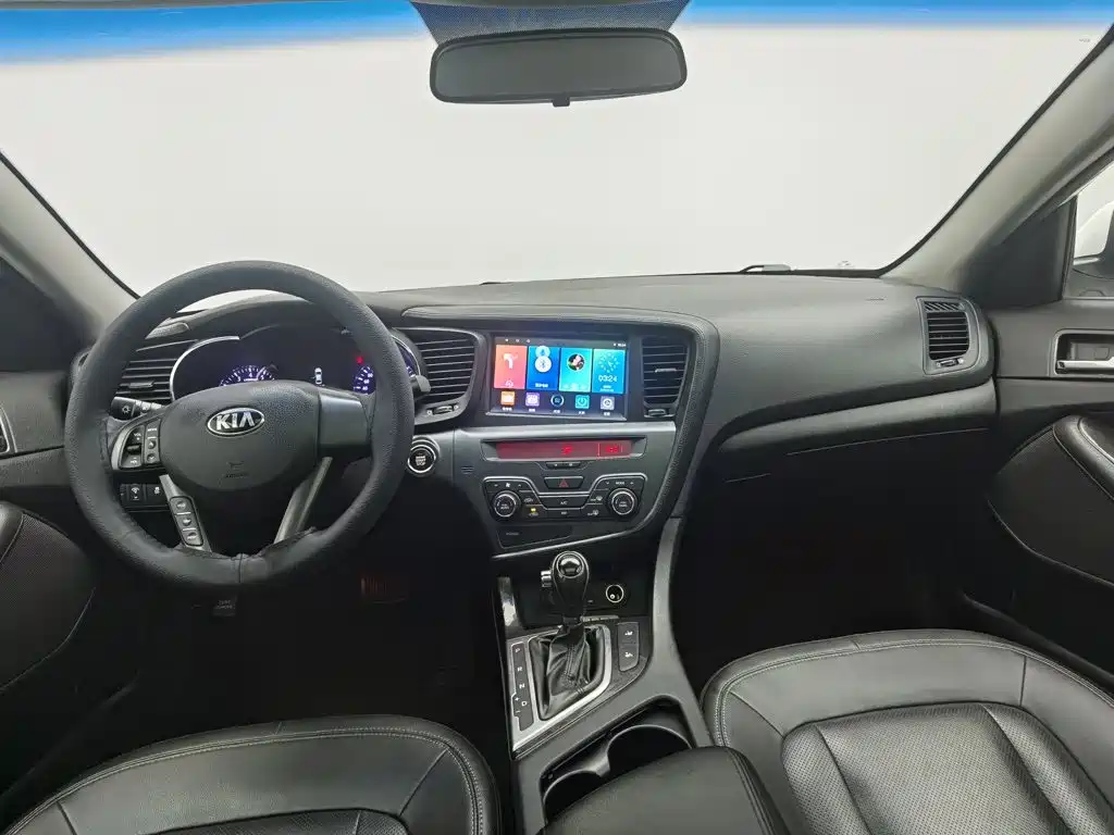 Kia K5 — миниатюра 5