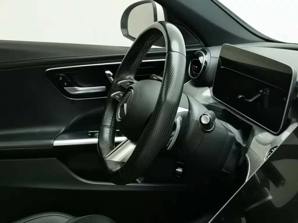 Mercedes-Benz C-Class — миниатюра 22