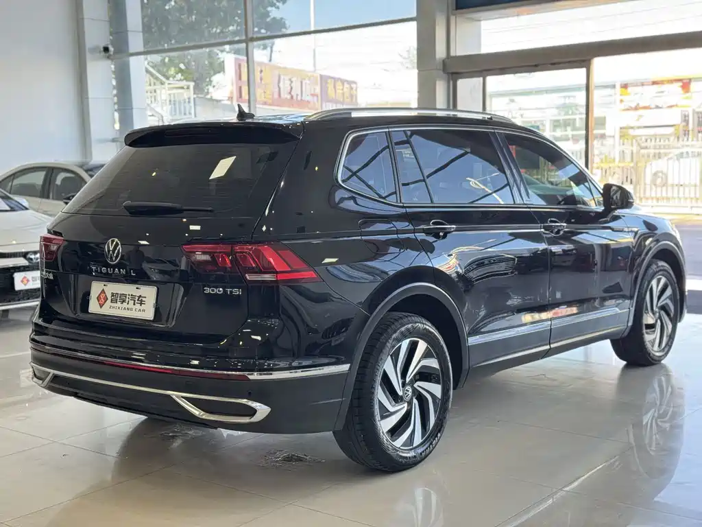 Volkswagen Tiguan L — миниатюра 4