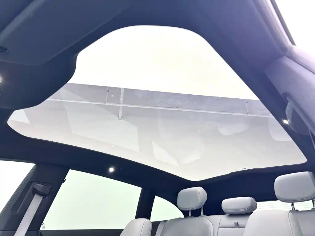NIO ET5T — миниатюра 14