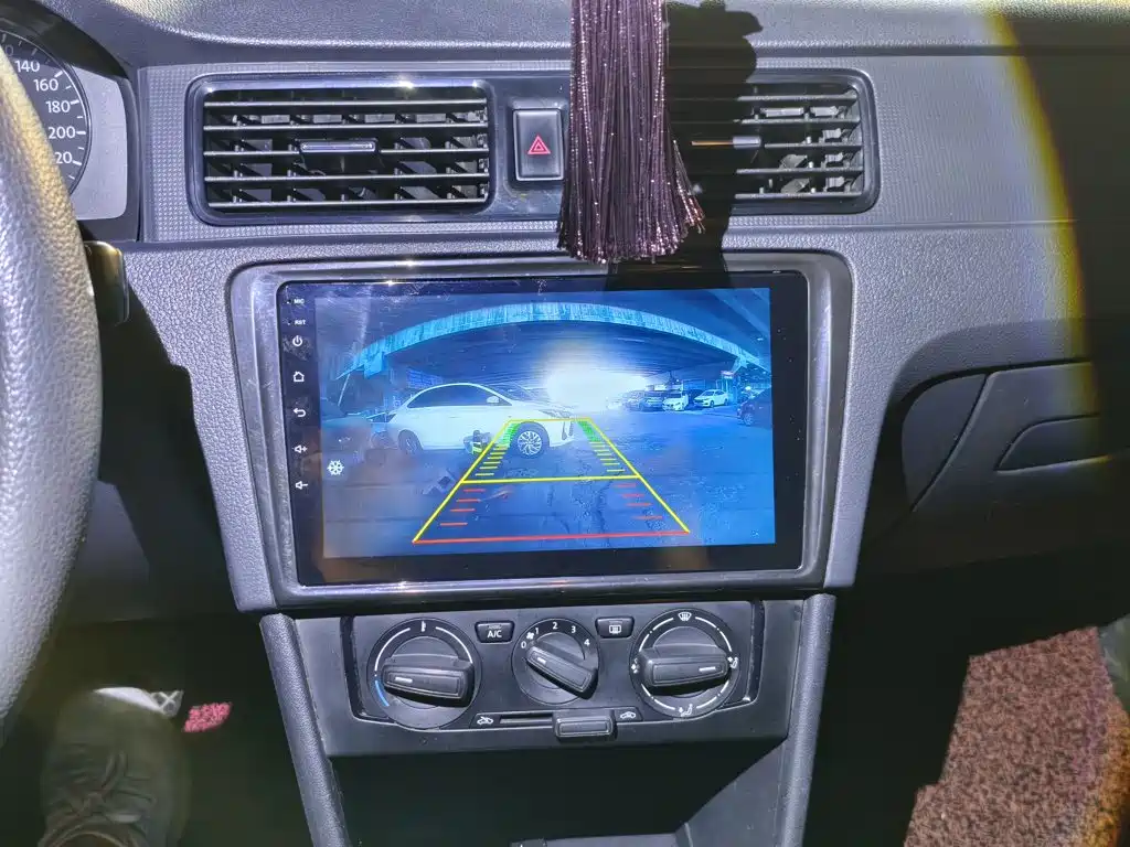 Volkswagen Santana — миниатюра 13