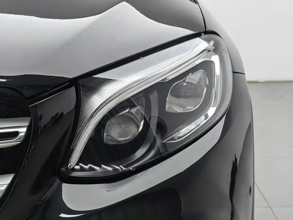 Mercedes-Benz GLC — миниатюра 7